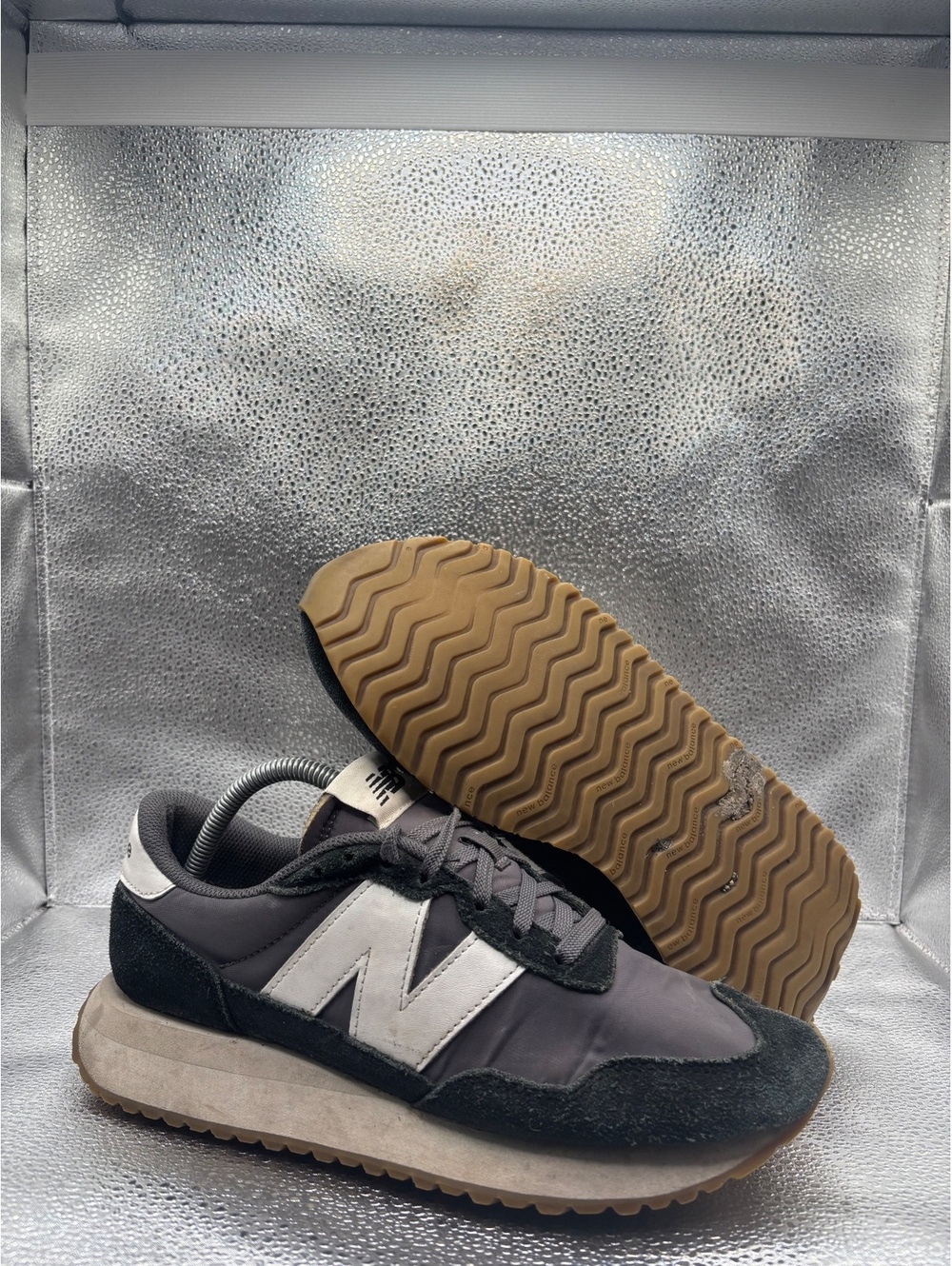 New balance 237 black magnet